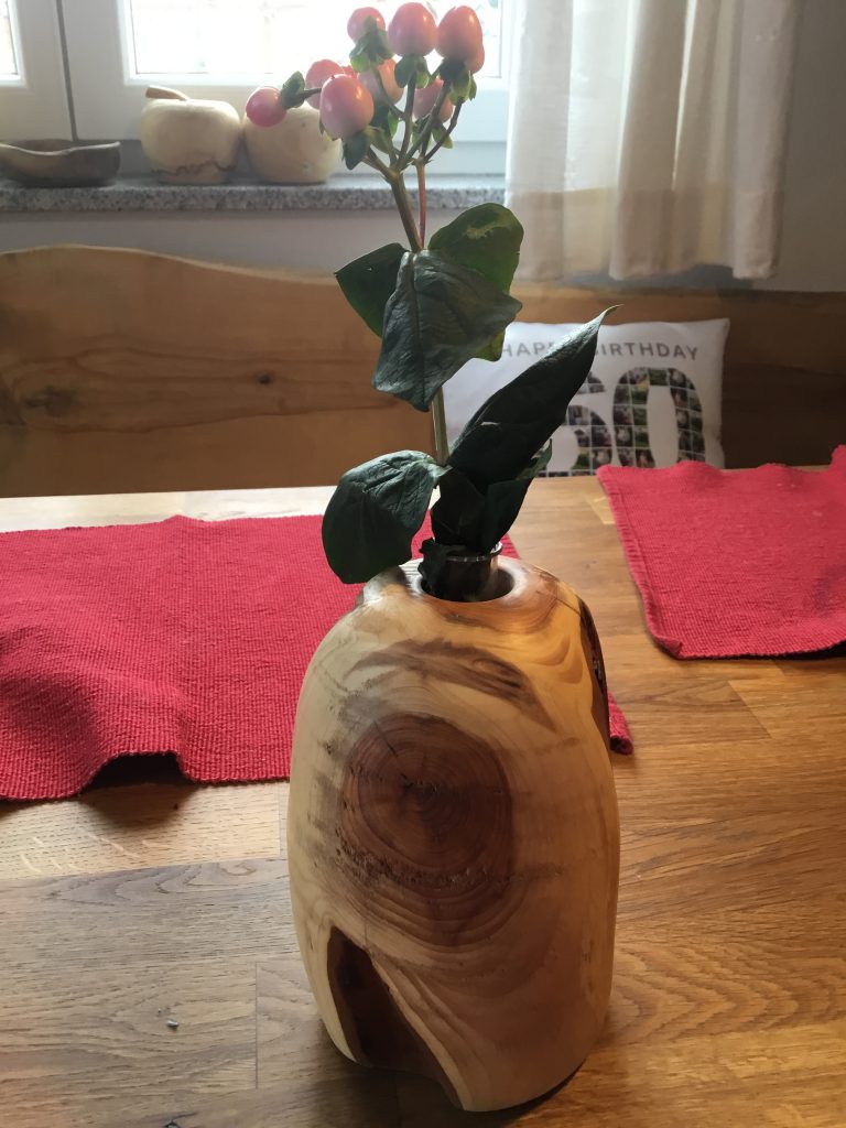 Vase Aus Eibenholz DICTUM Handwerksgalerie